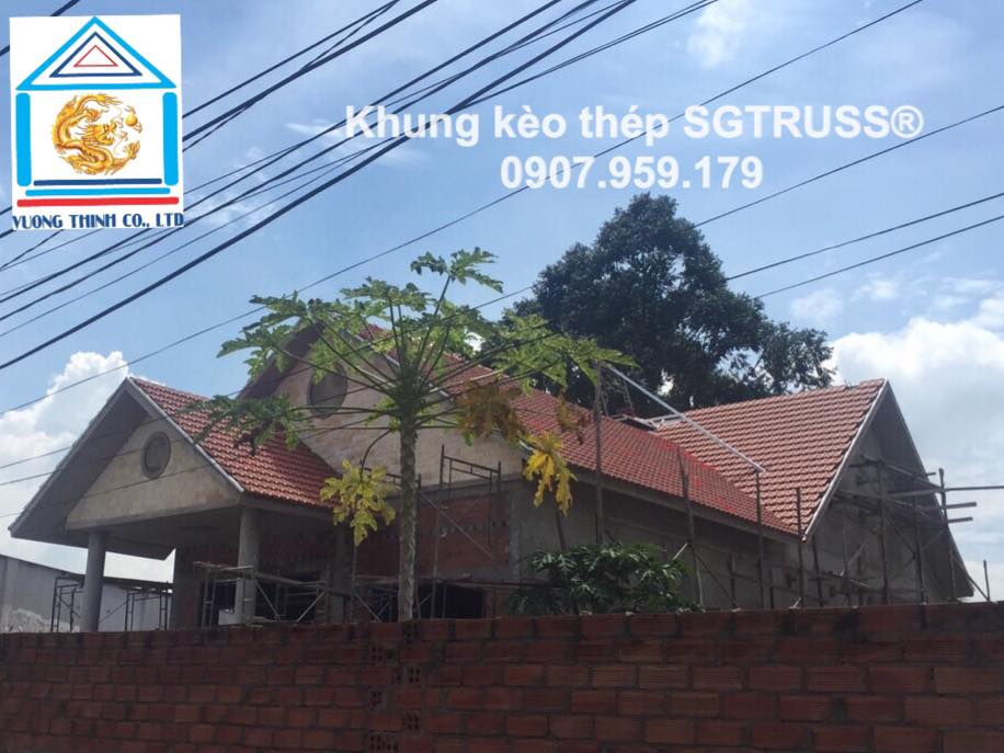 (LONG THÀNH - ĐỒNG NAI) MÁI NHÀ CÔ TUYẾT - CHÚ SƠN 280m2 SỬ DỤNG KHUNG KÈO SGTRUSS DO VƯƠNG THỊNH THI CÔNG TRỌN GÓI 