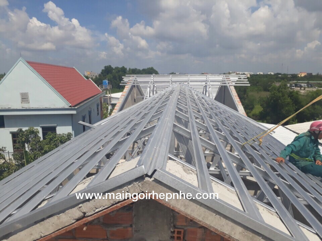 (QUẬN 7) MÁI NHÀ CHỊ LANG SỬ DỤNG KHUNG KÈO SGTRUSS DO VƯƠNG THỊNH THI CÔNG TRỌN GÓI